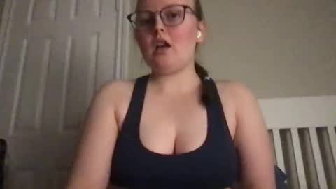 lexie online show from January 22, 2025, 2:48 am