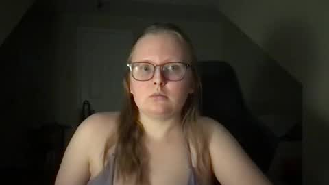 lexie online show from February 9, 2025, 1:00 am