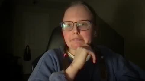 lexie online show from February 17, 2025, 4:31 am