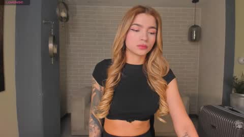 Lexie  online show from February 21, 2026, 12:06 pm