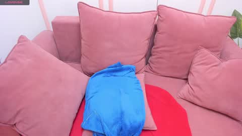 Lexi online show from December 9, 2024, 1:02 pm