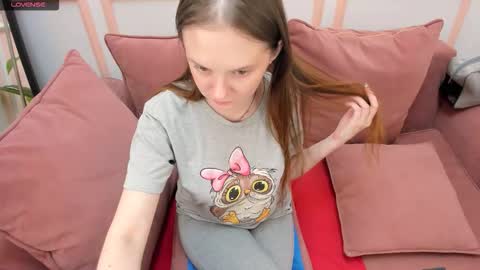 Lexi online show from September 26, 2025, 6:39 am