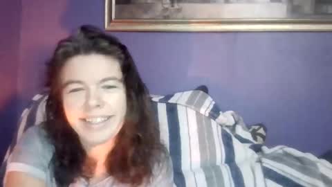 lexilove_2pennylove online show from October 20, 2025, 6:03 am