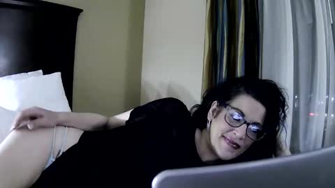 lexilovesu100 online show from February 11, 2026, 1:10 am