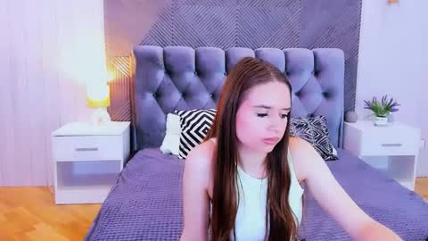 lexirayne online show from November 4, 2025, 3:11 pm