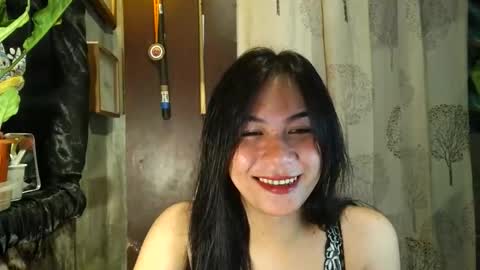 Snapshot of lexisecrets12 chatting on December 18, 2025, 12:44 pm lexisecrets12 online show from December 18, 2025, 12:44 pm