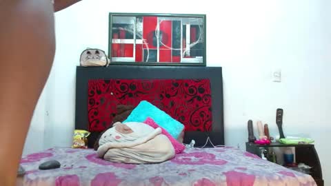 Snapshot of lexistone_ chatting on June 3, 2026, 7:19 pm lexistone online show from June 3, 2026, 7:19 pm
