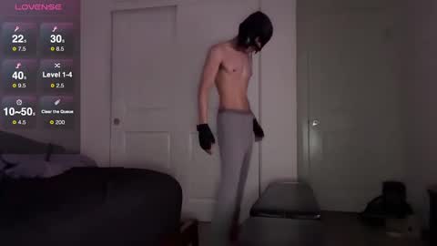 Snapshot of lexxxcazzo chatting on October 6, 2025, 7:39 am Dromaeosaurex online show from October 6, 2025, 7:39 am