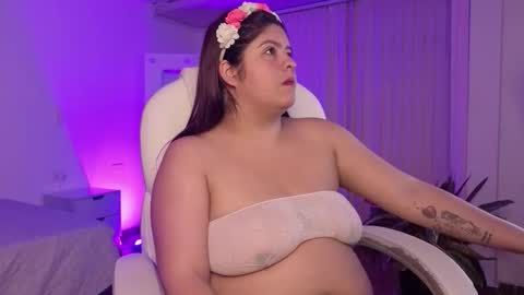 Lexy  online show from October 21, 2025, 3:40 am