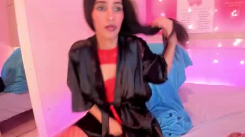 L I A  online show from October 30, 2025, 4:25 am