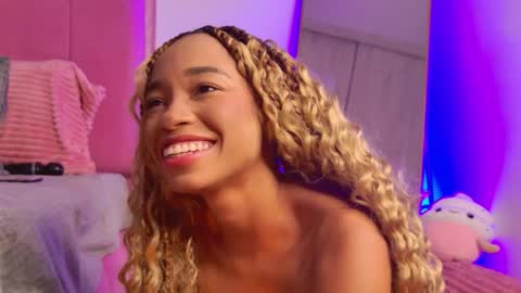 Snapshot of lexyskye chatting on May 22, 2026, 12:33 pm lexyskye online show from May 22, 2026, 12:33 pm