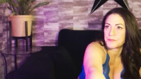 lexywetrain online show from November 9, 2025, 5:06 am