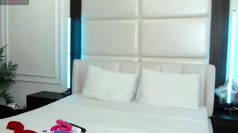 Snapshot of leyafoster chatting on March 10, 2025, 7:07 pm Leya online show from March 10, 2025, 7:07 pm