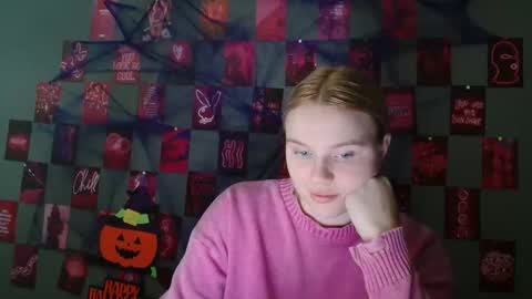 Leyla online show from October 25, 2025, 5:59 am