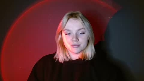 Leyla online show from January 9, 2026, 8:06 am