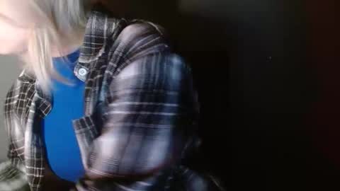 Leyla online show from February 21, 2026, 3:35 pm