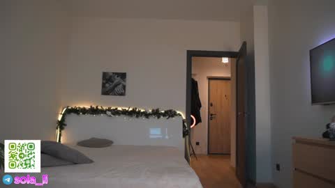 Snapshot of leyla_ly chatting on December 16, 2024, 6:32 am Leyla ly Ill be here Tuesday Thursday Friday Saturday Sunday online show from December 16, 2024, 6:32 am