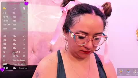 Leyla smithh online show from October 30, 2025, 12:17 pm