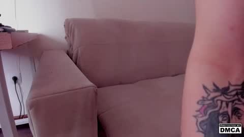 Leyla online show from February 22, 2026, 9:52 am