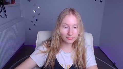 Leyla online show from September 12, 2025, 11:21 am