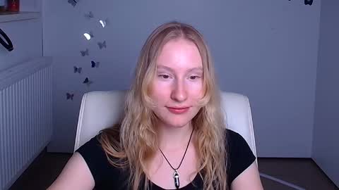 Leyla online show from September 13, 2025, 5:13 pm