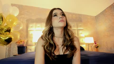 LEZY online show from February 25, 2026, 7:34 pm