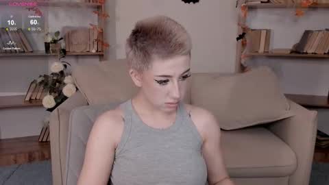 Snapshot of lezy_liza chatting on October 18, 2025, 2:14 am Lisa online show from October 18, 2025, 2:14 am