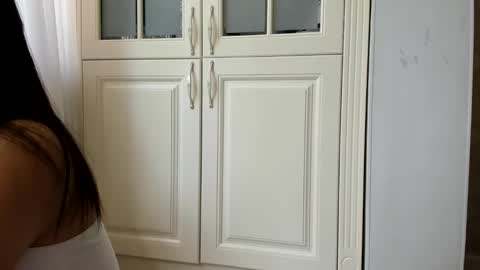 LEANNAA online show from September 13, 2025, 8:25 am