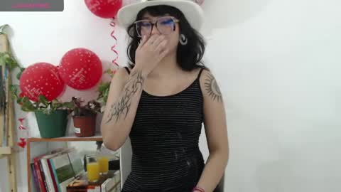 Lia online show from April 16, 2026, 1:28 am