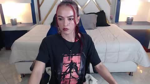 LIA online show from February 18, 2026, 11:22 pm