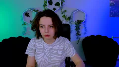Snapshot of lia_dream_ chatting on June 16, 2026, 8:17 am lia_dream_ online show from June 16, 2026, 8:17 am