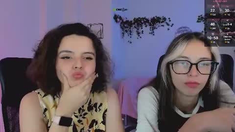 Snapshot of lia_dream_ chatting on July 17, 2026, 8:43 am lia_dream_ online show from July 17, 2026, 8:43 am