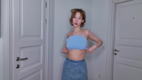 Snapshot of lia_gwen chatting on November 26, 2025, 1:34 pm lia_gwen online show from November 26, 2025, 1:34 pm