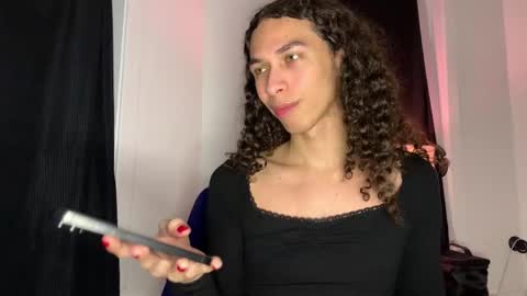 Snapshot of lia_hdz chatting on February 10, 2026, 7:01 am Kabroncita online show from February 10, 2026, 7:01 am