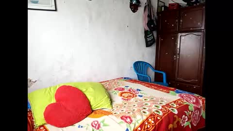 Lia online show from March 5, 2025, 6:56 pm