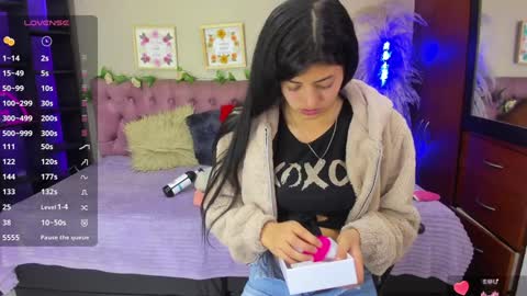 lia online show from December 7, 2024, 7:43 pm