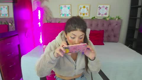 lia online show from September 27, 2025, 8:25 pm