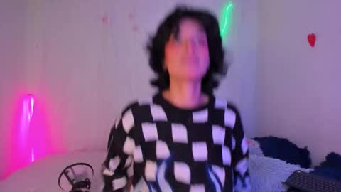 Snapshot of lia_leandro888 chatting on February 14, 2026, 9:33 pm lia_leandro888 online show from February 14, 2026, 9:33 pm