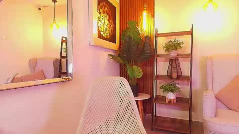 LIA online show from September 30, 2025, 1:49 pm