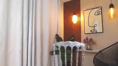 LIA online show from February 20, 2026, 6:52 pm