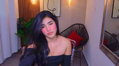 Snapshot of lia_mar_ chatting on June 5, 2026, 6:24 pm LIA online show from June 5, 2026, 6:24 pm