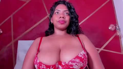 lia_mariana online show from February 17, 2025, 8:52 am
