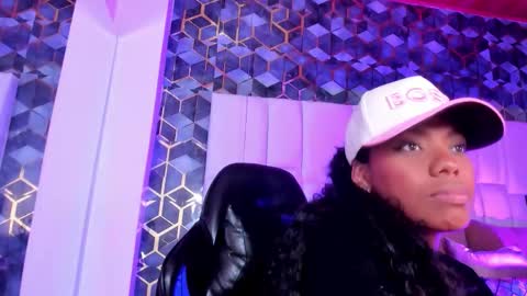 Snapshot of lia_mariana chatting on April 26, 2026, 9:56 pm lia_mariana online show from April 26, 2026, 9:56 pm