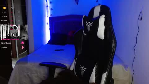 lia spicy   ig online show from October 15, 2025, 3:23 pm