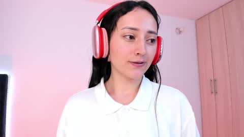 Snapshot of lia_queen610 chatting on January 19, 2025, 2:57 am Little Queen Lia online show from January 19, 2025, 2:57 am