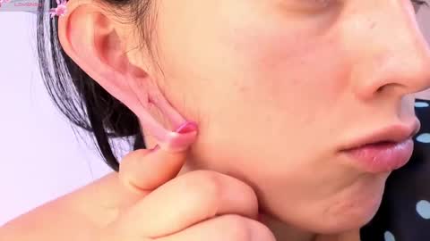 Snapshot of lia_queen610 chatting on February 12, 2025, 9:11 pm Little Queen Lia online show from February 12, 2025, 9:11 pm