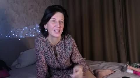 lia_reyn online show from November 16, 2025, 2:28 am