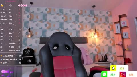 Camila online show from March 10, 2025, 8:59 am