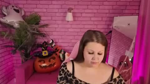 lia_rozaly online show from November 2, 2025, 9:00 am