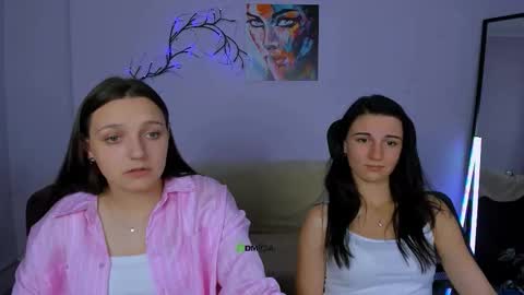 Lia online show from September 11, 2025, 11:21 am